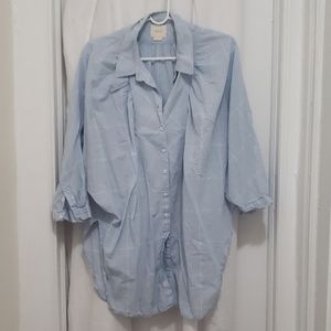 Oversized buttoned shirt